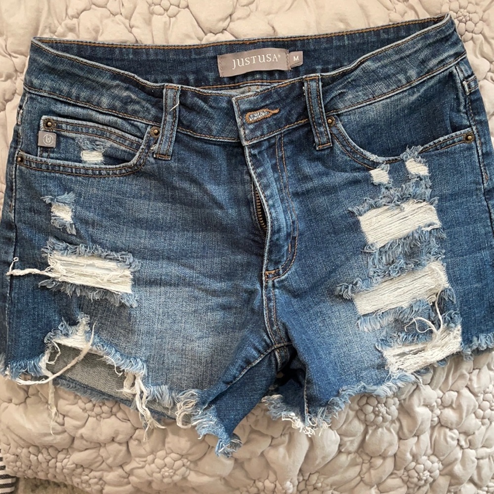 Denim ripped shorts